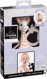 Verpakking met Sophie de Giraf, bijtring en een baby die de bijtring vasthoudt. Bevat "Le plus beau bébé Sophie la girafe".
