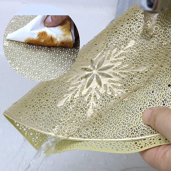 Queilt Sets De 6 Sets De Table Ronds De Noël Avec Flocons De Neige Sur Fond Rouge Fonc Pour Cuisine Manger Isolation Thermique Antid Rapant Lavable