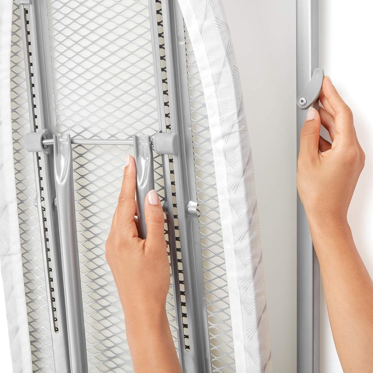 Bol.com Strijkplank opslagruimte siliconen grijs 33x110 cm - Muur Deur Kast 5x133x385 cm aanbieding