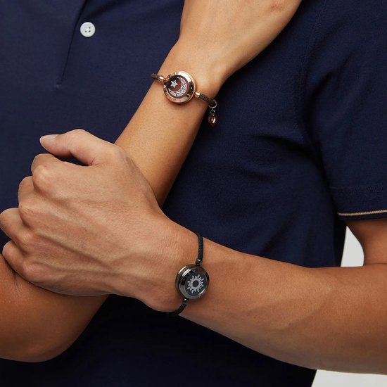 Lange Afstand Touch Armbanden met Verlichting en Trilling voor Stelletjes - Slimme Sun & Moon Liefdesarmbanden - Perfecte Cadeaus voor Relaties op Afstand, Digitale Armbanden voor Koppels — afbeelding 3