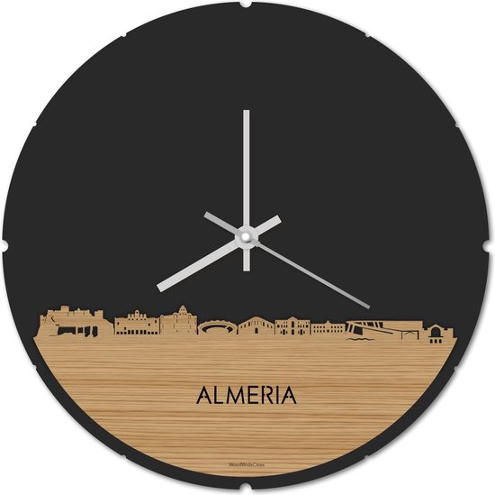 Skyline Klok Rond Almeria Bamboe hout - Ø 44 cm - Stil uurwerk - Wanddecoratie - Meer steden beschikbaar - Woonkamer idee - Woondecoratie - City Art - Steden kunst - Cadeau voor hem - Cadeau voor haar - Jubileum - Trouwerij - Housewarming -