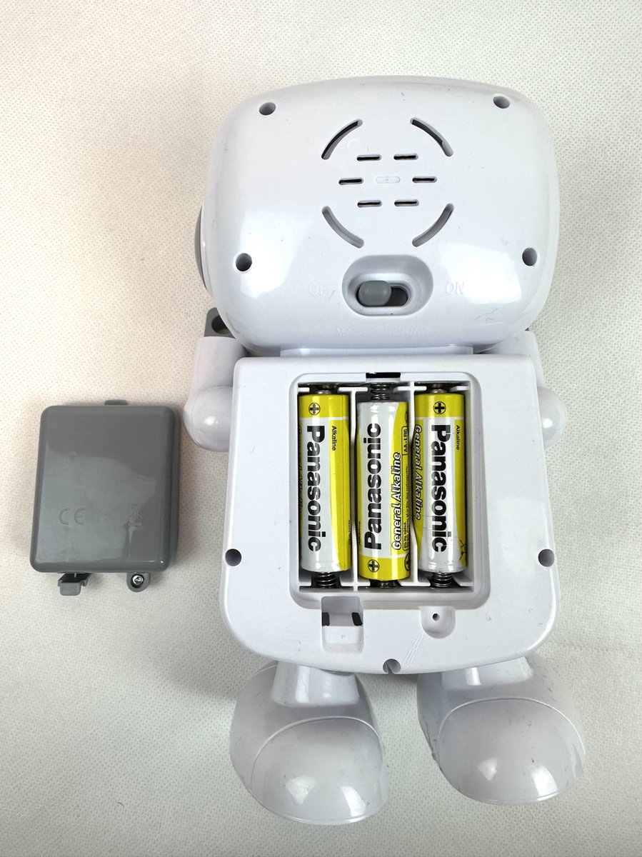 Robot met muziek - interactief speelgoed - lichtjes voor kinderen - levendige bewegingen - vrolijke muziek - stimuleert creativiteit - leuk voor feestjes - perfect cadeau - educatief en plezierig - speeltijd voor kinderen — afbeelding 2