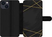 Bookcase Geschikt voor iPhone 13 telefoonhoesje - Geometrisch patroon van gouden lijnen op een zwarte achtergrond - Met vakjes - Wallet case met magneetsluiting