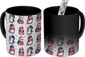 Magische Mok - Foto op Warmte Mokken - Koffiemok - Baby - Pinguïns - Lantaarn - Kerstmis - Design - Magic Mok - Beker - 350 ML - Theemok