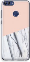 Case Company® - Huawei P Smart (2018) hoesje - A touch of peach - Soft Cover Telefoonhoesje - Bescherming aan alle Kanten en Schermrand