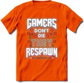 Gamers don't die T-shirt | Neon | Gaming kleding | Grappig game verjaardag cadeau shirt Heren – Dames – Unisex | - Oranje - M