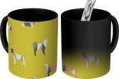 Magische Mok - Foto op Warmte Mokken - Koffiemok - Patronen - Hond - Geel - Jongens - Meisjes - Kinderen - Kindje - Magic Mok - Beker - 350 ML - Theemok