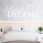 Stickerheld - Muursticker Sweet dreams - Slaapkamer - Droom zacht - Slaap lekker - Engelse Teksten - Mat Wit - 55x145.1cm