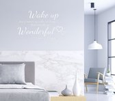 Stickerheld - Muursticker "Wake up every morning that something wonderful is going to happen" Quote - Slaapkamer - Hartjes - Engelse Teksten - Mat Wit - 41.3x66.2cm