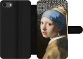 Bookcase Geschikt voor iPhone 7 telefoonhoesje - Meisje met de parel - Vermeer - Tegels - Met vakjes - Wallet case met magneetsluiting
