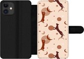 Bookcase Geschikt voor iPhone 12 Pro telefoonhoesje - Patronen - Kat - Maan - Pastel - Meisjes - Kinderen - Kids - Met vakjes - Wallet case met magneetsluiting