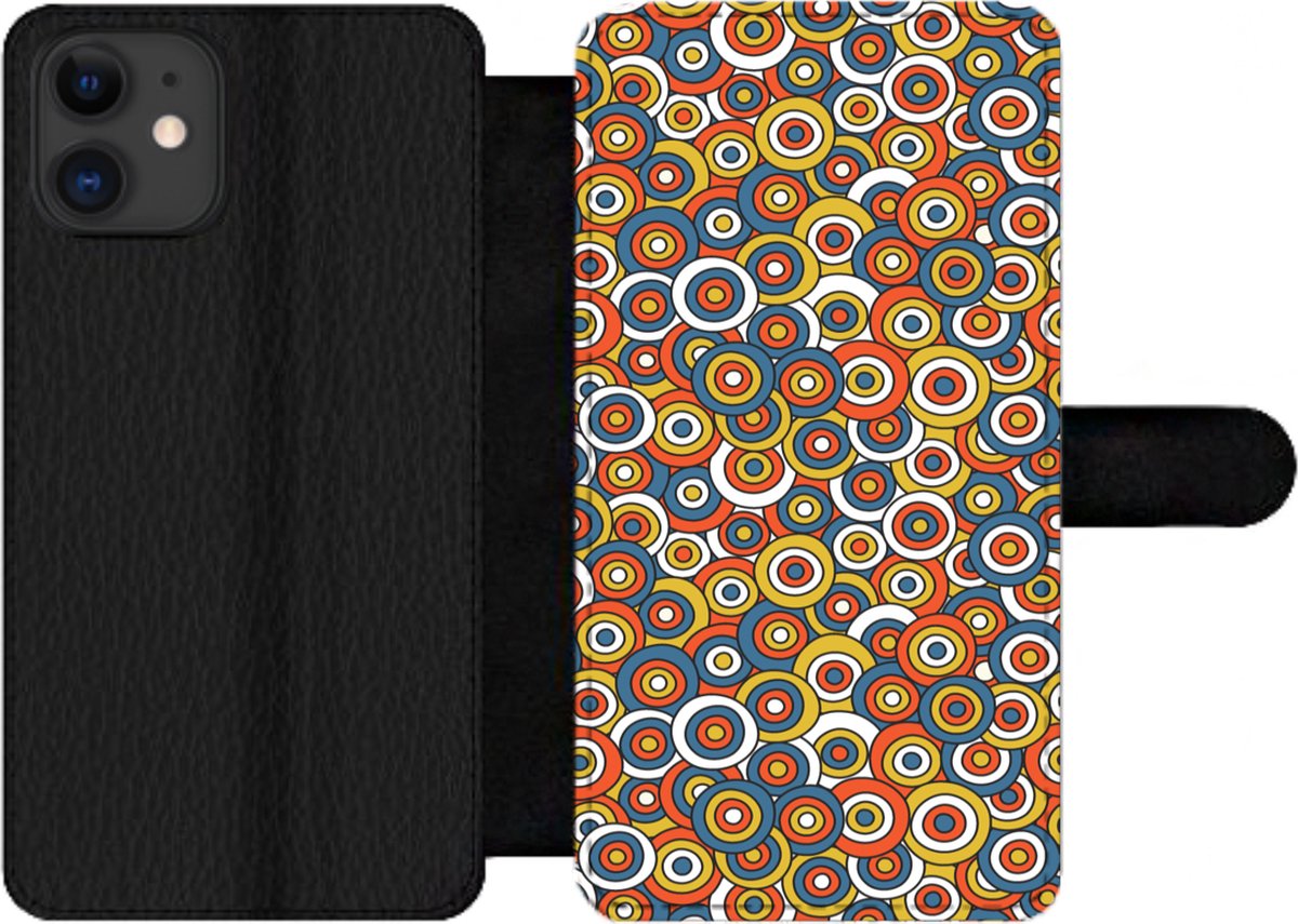 Telefoonhoesje Geschikt voor iPhone 12 Pro Max telefoonhoesje - Patroon - Retro - Cirkel - Met vakjes - Wallet case met magneetsluiting