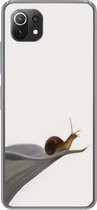 Geschikt voor Xiaomi Mi 11 Lite hoesje - Slak - Lelie - Grijs - Siliconen Telefoonhoesje