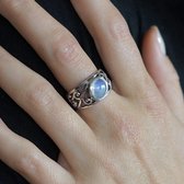 Zilveren ring Curl Moonstone