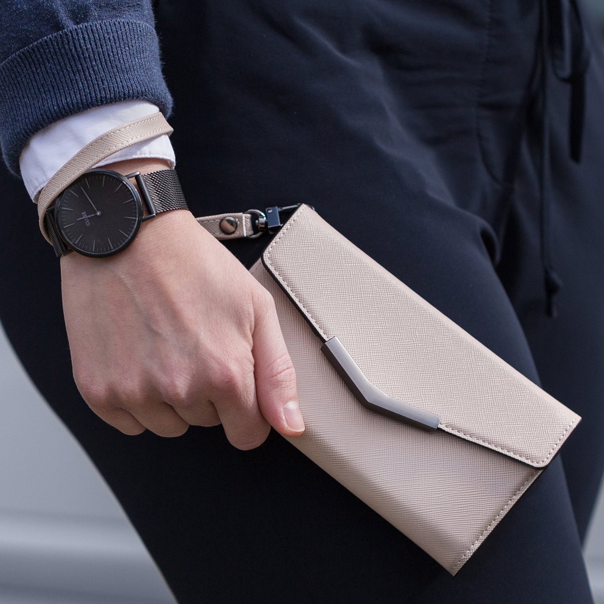 Mobilize Telefoonhoesje geschikt voor Apple iPhone SE (2020) Hoesje | Mobilize Elegant Magnet Uitneembare 2in1 Clutch | Pasjeshouder voor 3 Pasjes | Telefoonhoesje voor Pinpas / OV Kaart / Rijbewijs - Black Croco | Zwart — cadeau in Cadeau-ideeën - foto 4