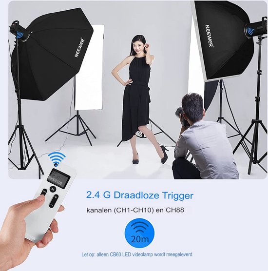Godox LEDM150 LED-videolamp voor smartphone met houder Godox LEDM150 LED-videolamp voor smartphone met houder