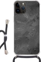 Geschikt voorApple Iphone 14 Pro Max - Crossbody Case - Structuur - Cement - Beton print - Grijs - Vintage - Siliconen - Crossbody - Backcover met Koord - Telefoonhoesje met koord - Hoesje met touw