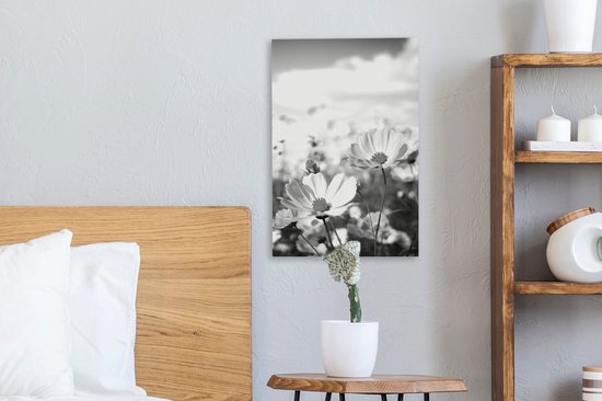 Canvas Schilderij Bloemen - Wei - Paars - Gras - Wit - Wolken - Blauw - 20x30 cm - Wanddecoratie