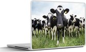 Laptop sticker - 12.3 inch - Koeien - Gras - Lente - Dieren - Weiland - Boerderij - 30x22cm - Laptopstickers - Laptop skin - Cover