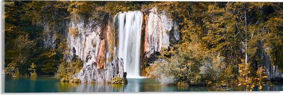 WallClassics - Acrylglas - Waterval vanuit het Bos in een Meer - 60x20 cm Foto op Acrylglas (Wanddecoratie op Acrylaat)