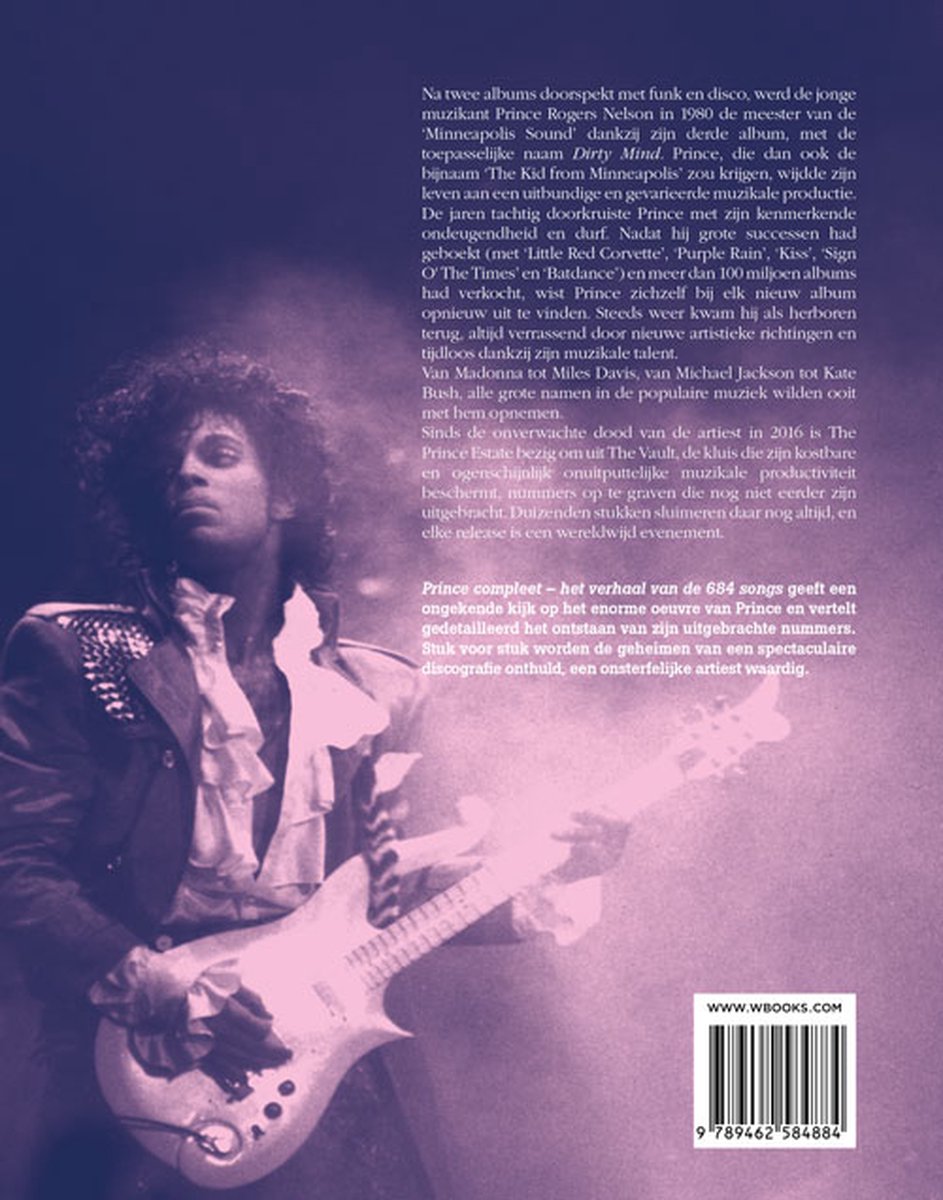 Boek 'Prince Compleet' met Prince spelend op gitaar. Paarse tint.