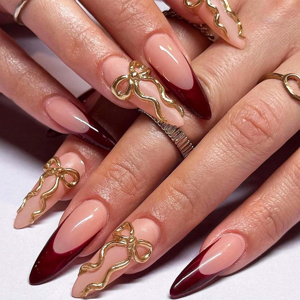 Set van 24 lange Franse press-on nagels voor Valentijnsdag