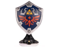 First 4 Figures - The Legend of Zelda: Breath of the Wild - Hylisch Schild Standbeeld Editie Standaard 29cm