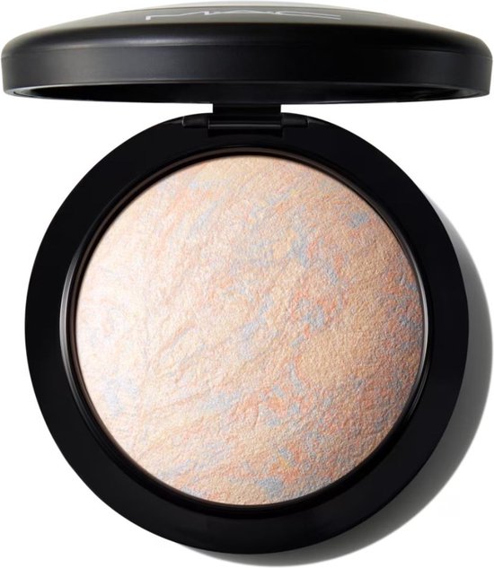MAC Mineralize Skinfinish Highlighter