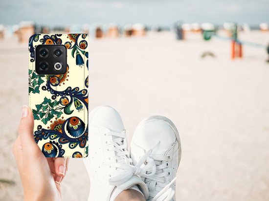 Coque OnePlus 10 Pro Bookcase Fleur Baroque
