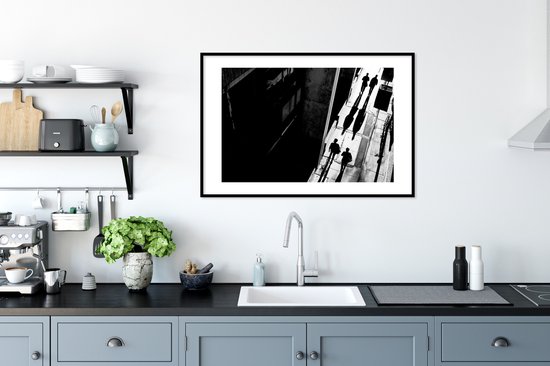 Rue - Zwart et Wit - Personnages - Cadre Photo - Cadre - 90x60 cm - Poster - Décoration murale