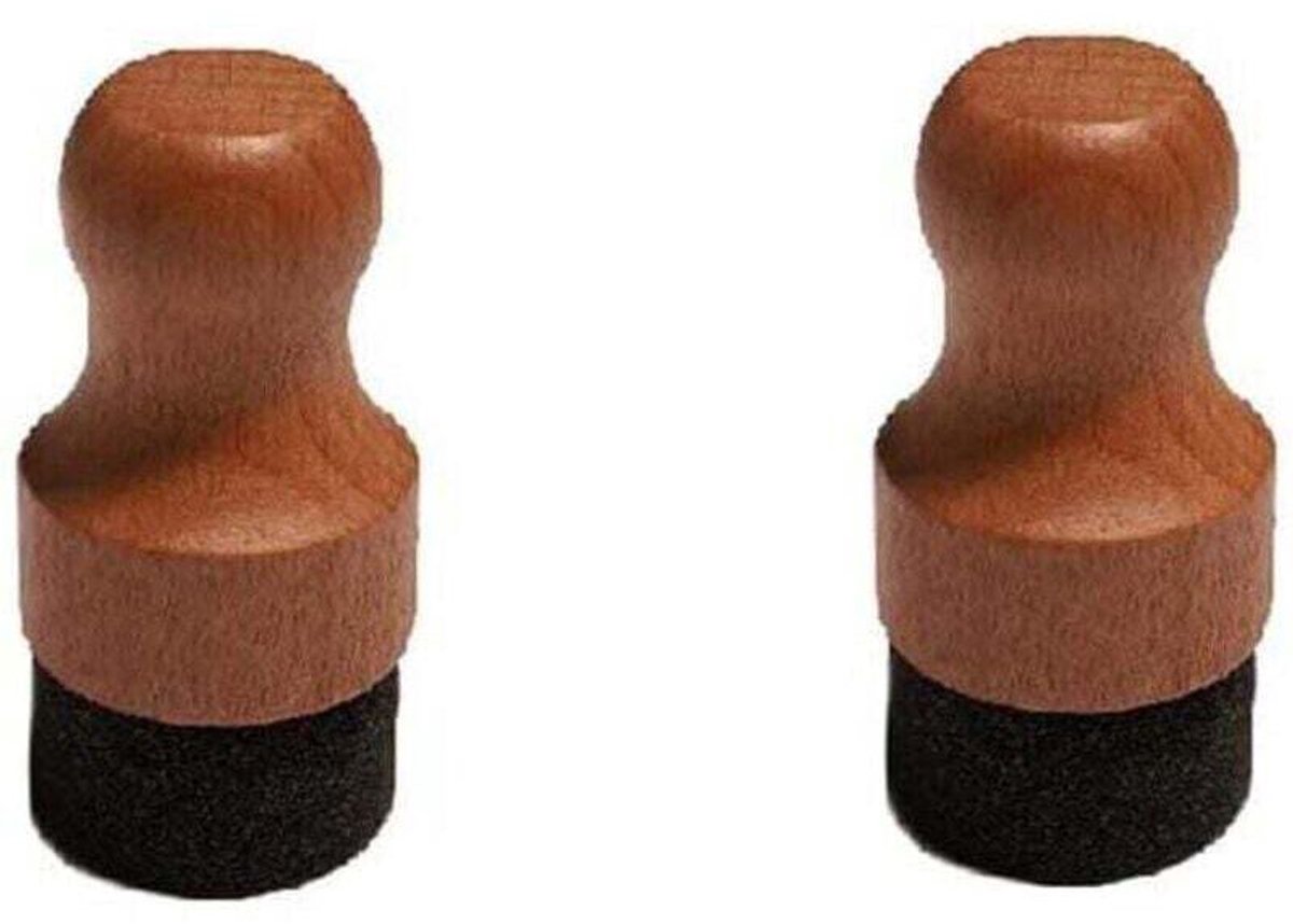 Tweedelige set bestaande uit een houten snijplank, een applicator geschikt voor olie en was, een slagersmat, bruin bestek en een spons (559,5 cm).