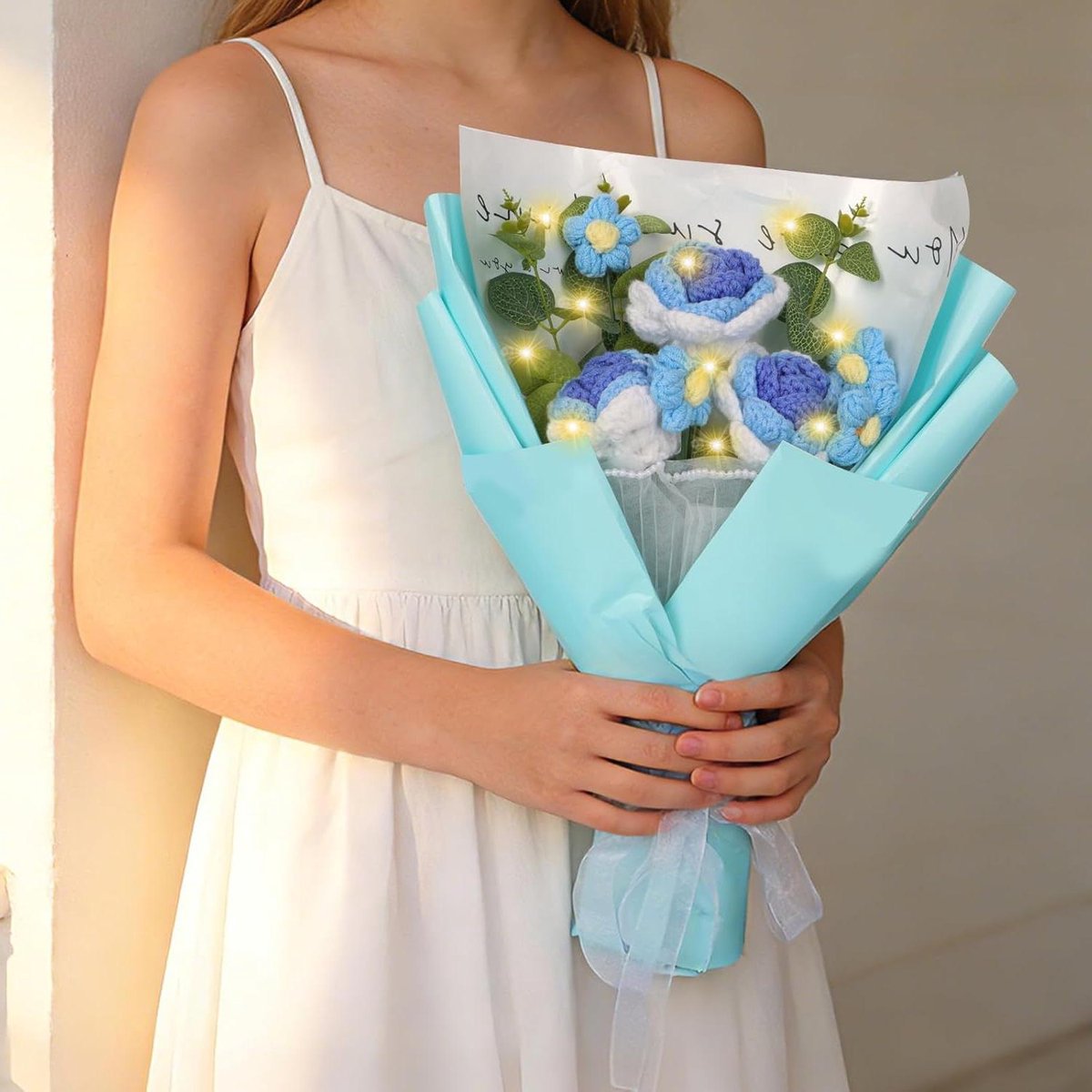 Gehaakt Bloemenboeket - Gebreide Bloemen - Decoratie en Cadeau - Handgemaakt met Garen - 35cm x 25cm - Blauw