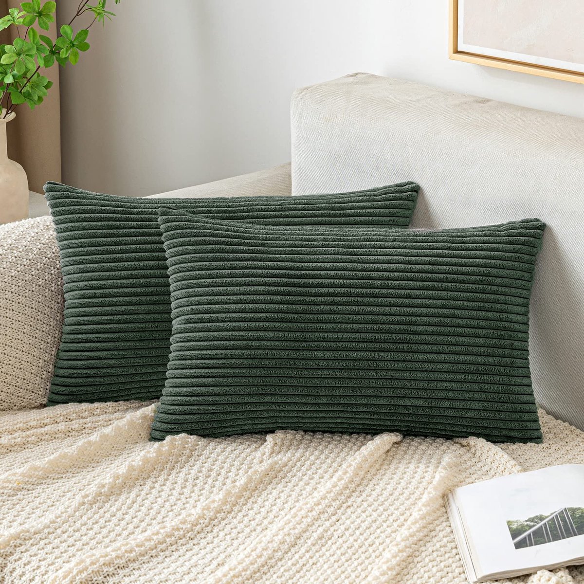 Allecto - Kussensloop - Corduroy - Elegant ontwerp - Donkergroen - Zachte sierkussenovertrekken - Perfect voor woonkamer en slaapkamer - 30 x 50 cm