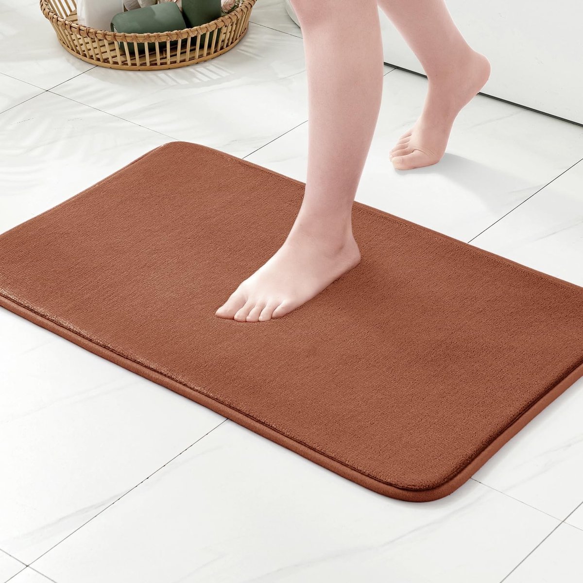 Smoakez - Badmat - Traagschuim - Superzacht en comfortabel - 50 x 80 cm - Antislip - Ideaal voor badkamer en woonkamer - Koffiekleur