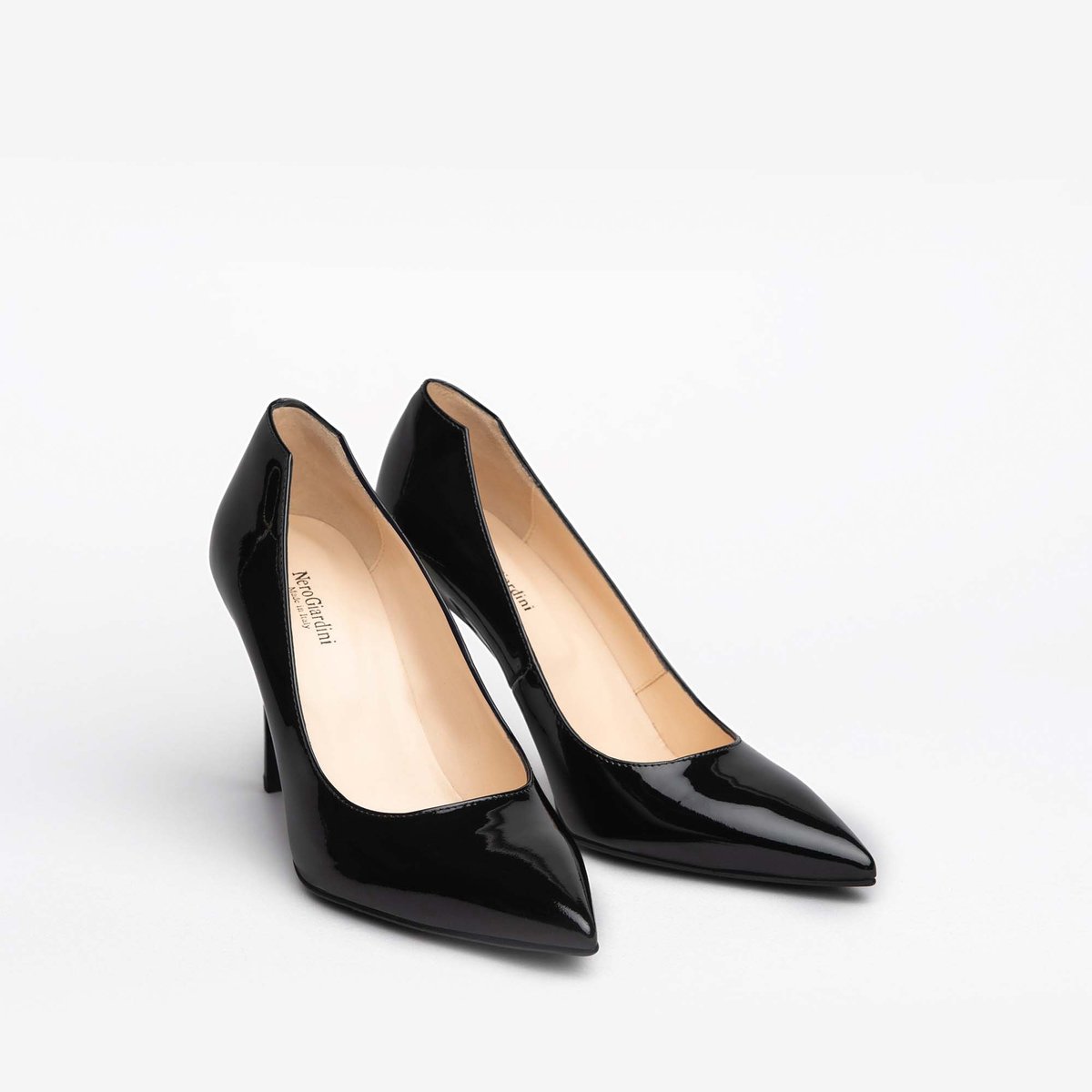 Nerogiardini Zwarte Lak Pumps - Fashion Wear - Vrouwen