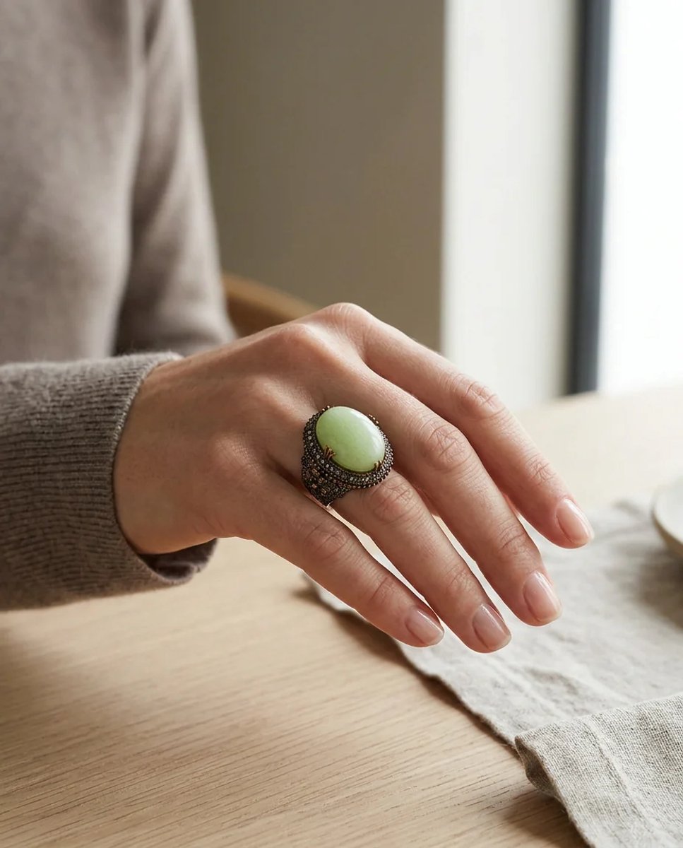 Dorvina Bronzen Dames Antiek Sieraad Ring Kristal Karanlikta Parlayan Steen Ovaal Model Verstelbaar Vintage Ring