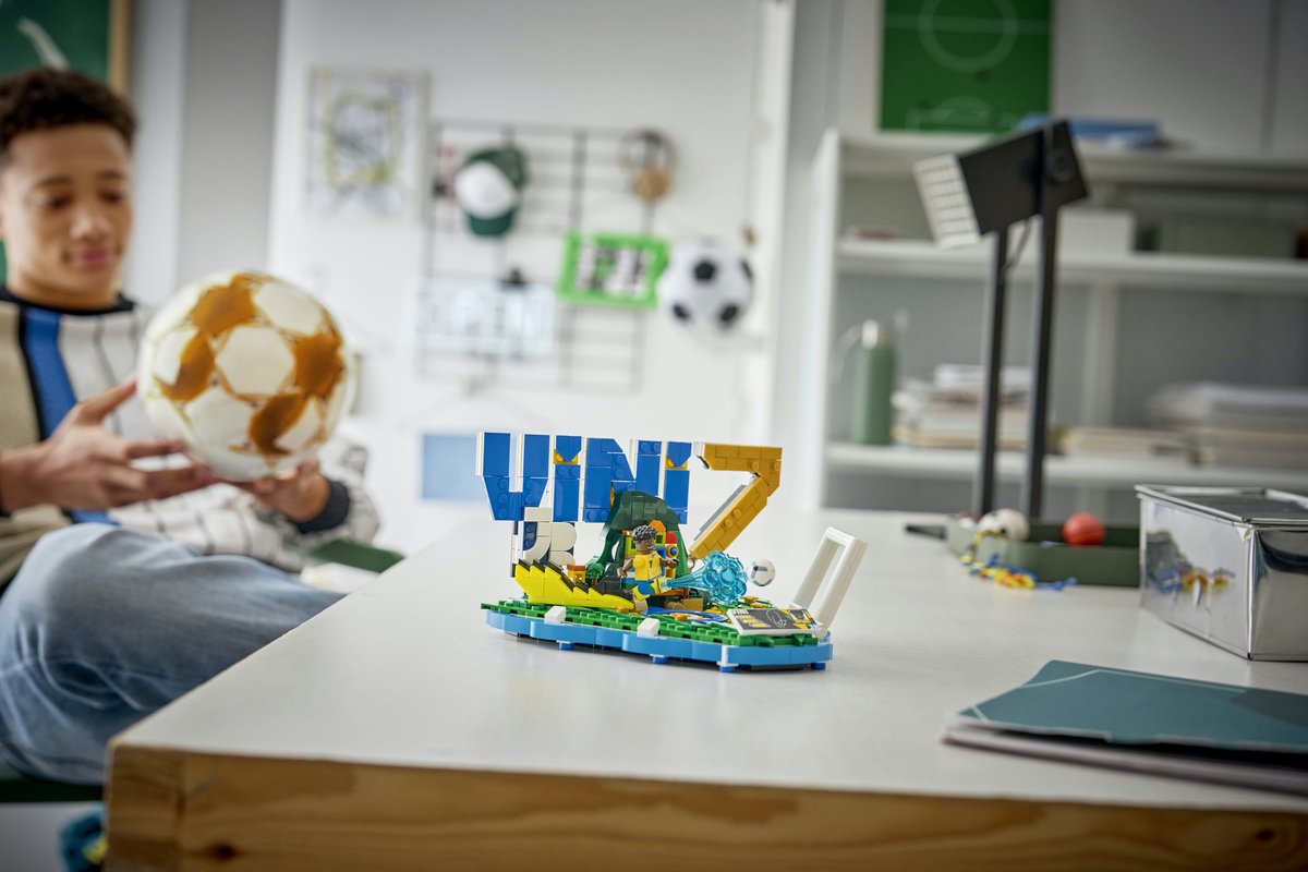 LEGO Editions - Vini Jr. – Voetbalhoogtepunten Voetbal Bouwpakket voor Kinderen - 43027 – foto 3