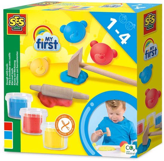 SES Creative - My First - Klei met tools - 3 kleuren - met Hamertje en Deegroller – Glutenvrije klei - Makkelijk Uitwasbaar – vanaf 1 jaar