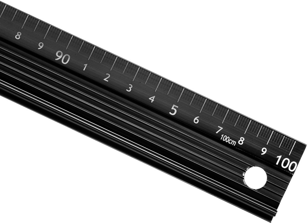 Cosensi- Metalen Liniaal Verhoogde Grip - Aluminiumlegering - Antislipstrip - Nauwkeurige Meting - Snijliniaal - Duurzaam - 100cm