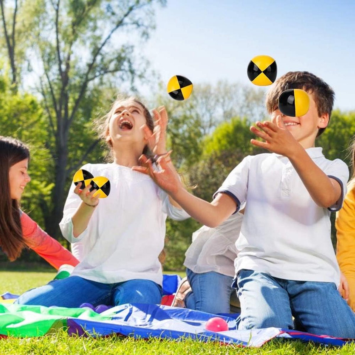 Juggling Balls - Sport Ball Set - Hand-Eye Coordination - Tear Resistant - 6.3 cm Diameter - Yellow Black