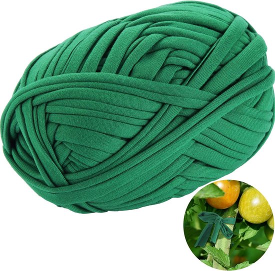 Een grote rol groen plantentape, met een detail van groene plantentape die tomaten vastbindt.