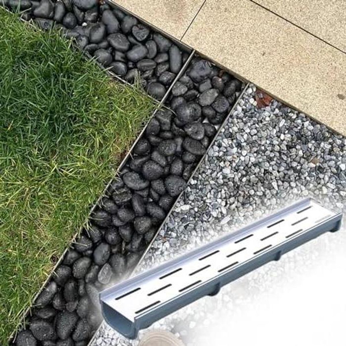 Afwateringsgootset - Waterafvoer goot - Oprit waterdicht - Rooster met kiezels - 100 cm lang - Grijs