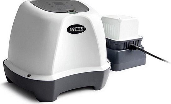 Wit en grijs Intex zoutwatersysteem met bijpassende pomp, op witte achtergrond.
