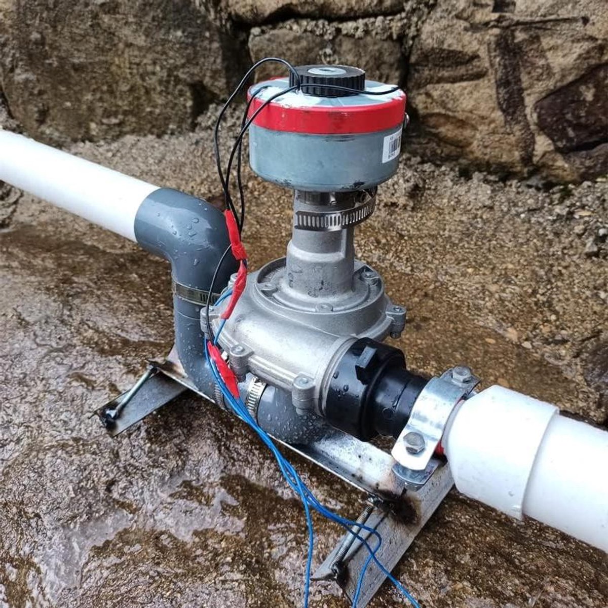 Waterkracht Generator - Stroom Opwekker - Energie Produceren - Hoge Vermogens Output - 50mm Aansluiting - Aluminiumkleurig