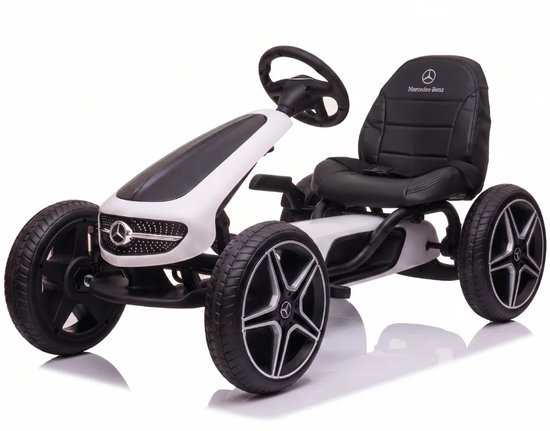 Witte en zwarte skelter van Mercedes-Benz met leren zitje en sportieve velgen.