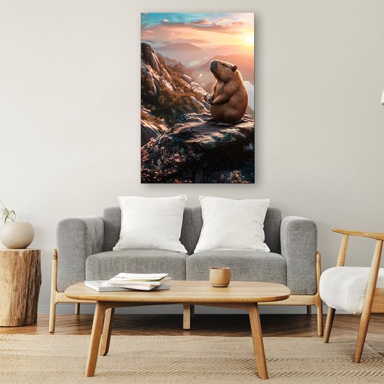 Mediterende capibara in berglandschap - Meditatie schilderijen canvas - Kunstwerk capibara - Surrealistisch - Muurdecoratie landelijk - Wanddecoratie woonkamer - canvas 100x150 cm
