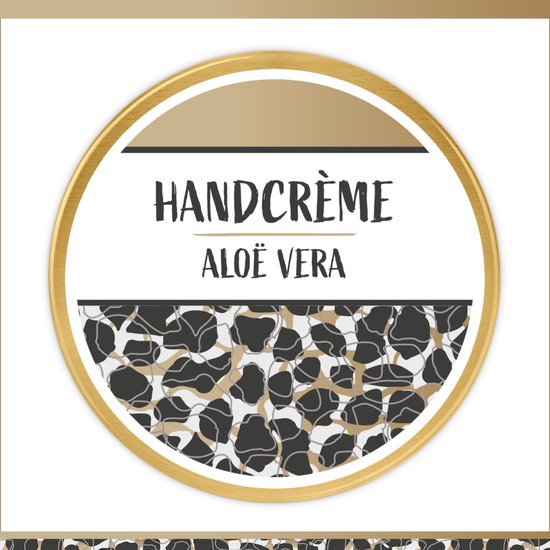 Ronde verpakking met goudkleurig randje voor handcrème aloë vera.