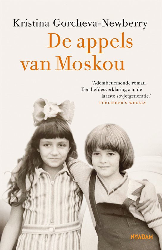 Twee jonge meisjes, een met een strik in haar haar, poseren voor de cover van 'De appels van Moskou'.