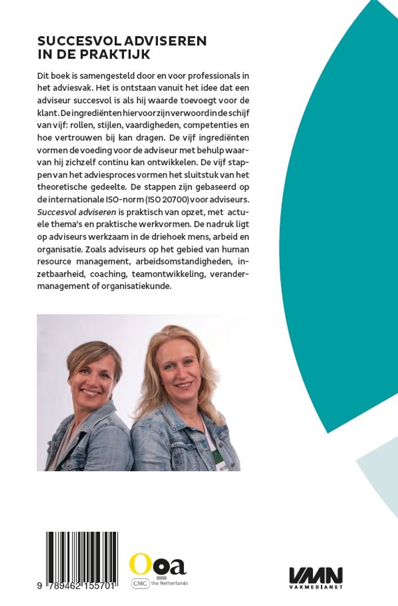 Twee lachende vrouwen met spijkerjasjes, op de achtergrond een boekbeschrijving van 'Succesvol adviseren in de praktijk'.