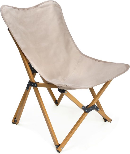 Chaise de camping papillon beige avec un cadre en bois, sur fond blanc.